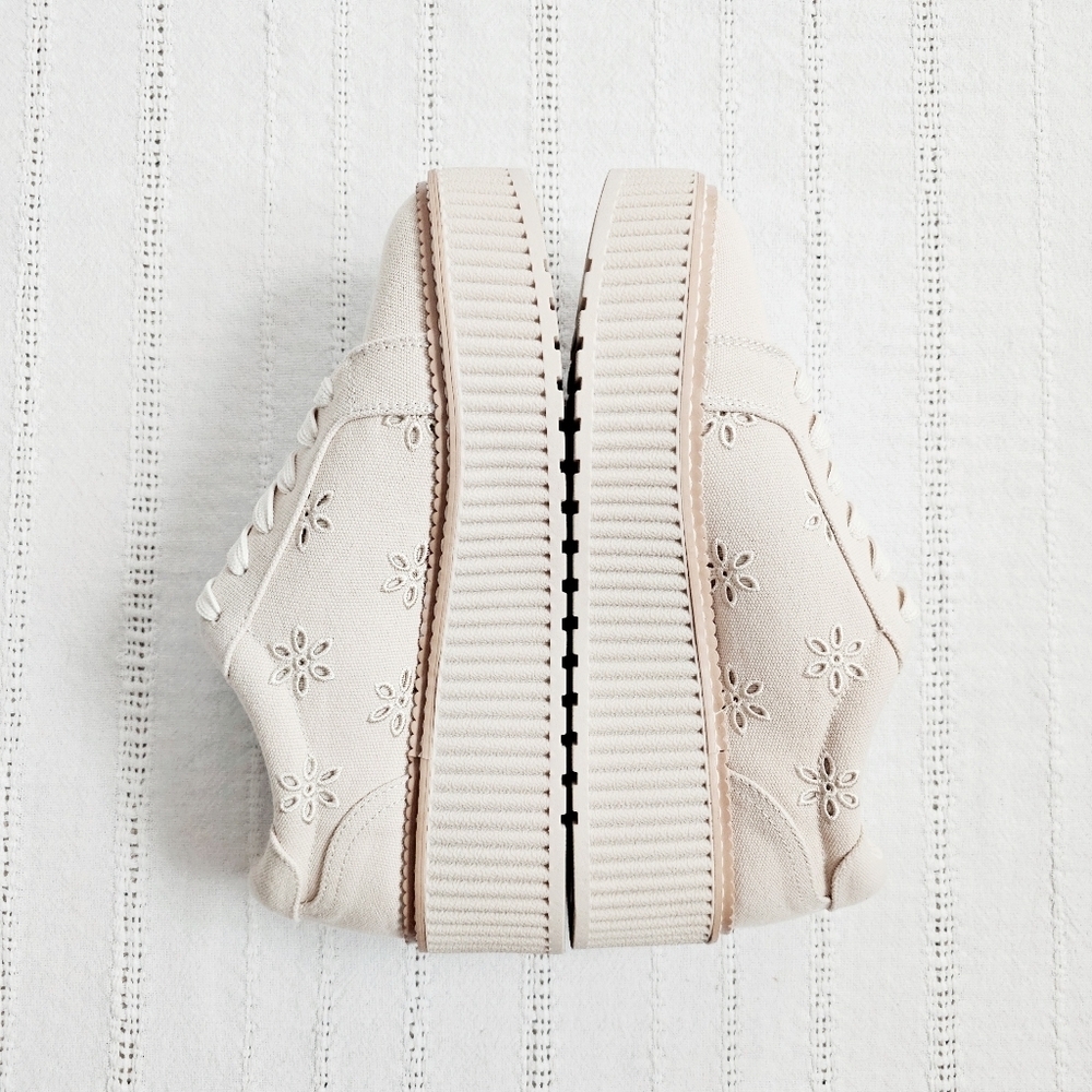 DV By Dolce Vita Canvas Eyelet Chunky Platform Lace Up Sneakers Shoes 8 Brin NEW - Picture 6 of 14